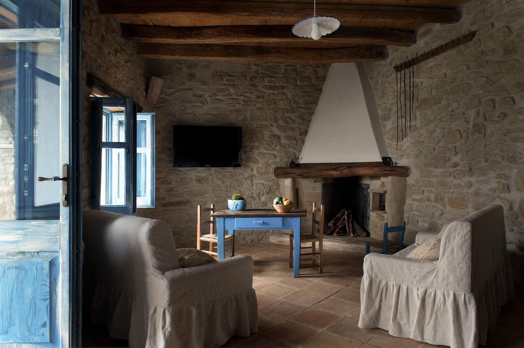 Domu Antiga Bed & Breakfast Gergei Luaran gambar