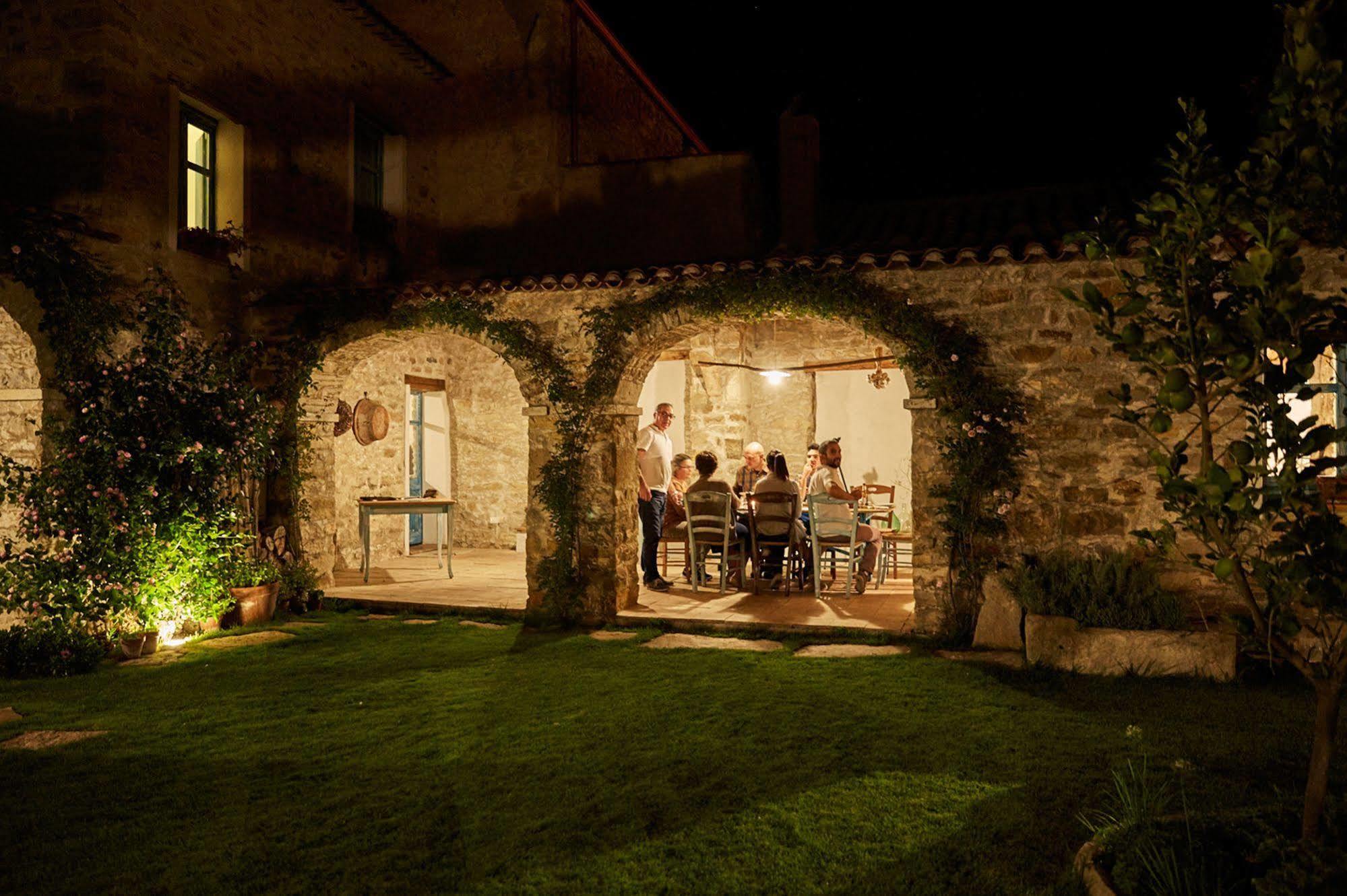 Domu Antiga Bed & Breakfast Gergei Luaran gambar